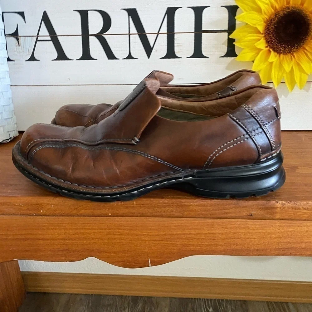 Clarks Escalade, brown leather upper 9 1/2 loafers